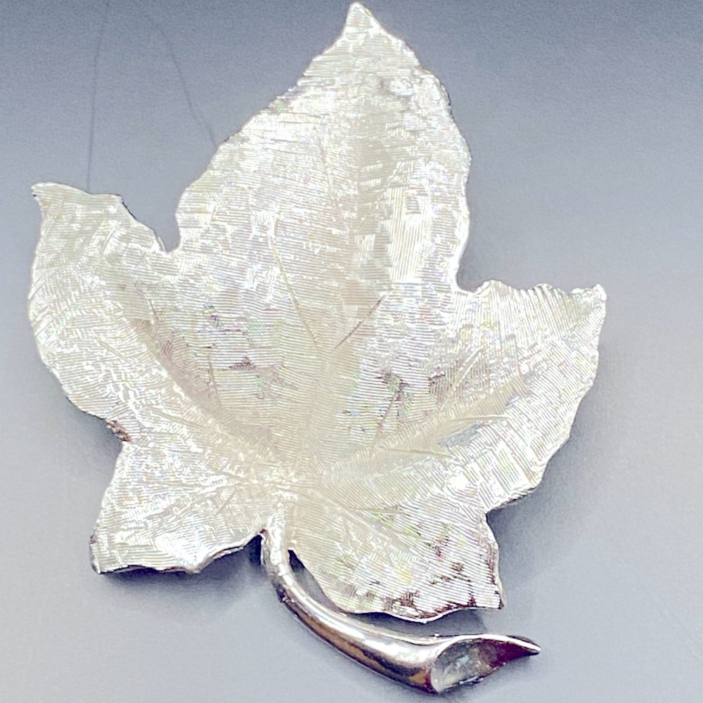 Vintage Silver Maple Leaf Brooch/Pin